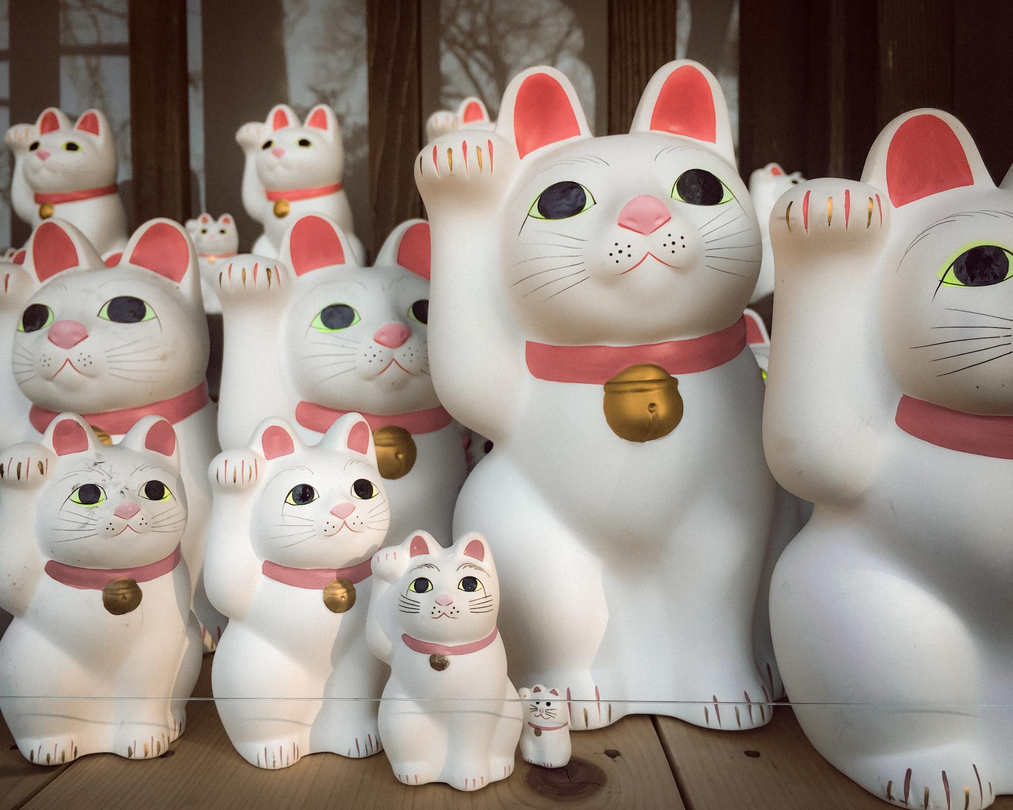 japanese cat statue